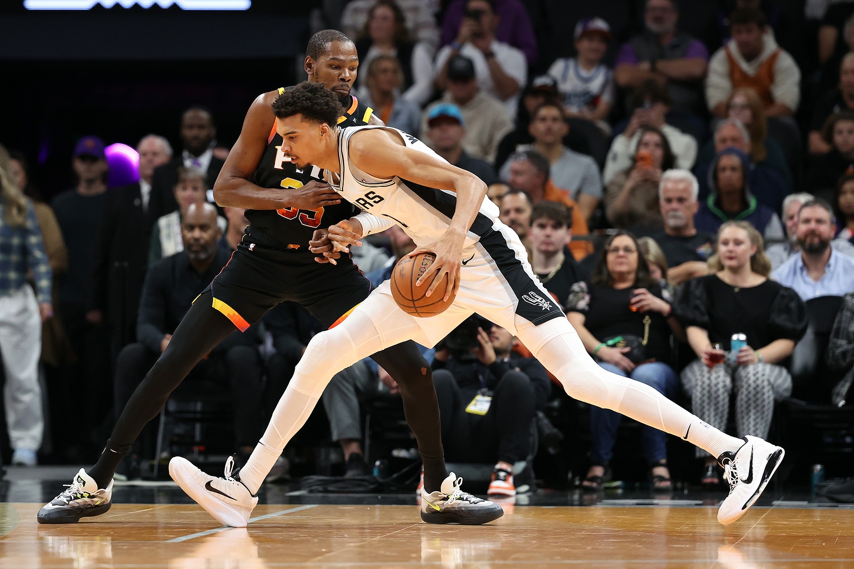 AG体育-北京篮球赛事超高强度，韦特斯砍分率队获胜将之推到，多多益善的简单介绍